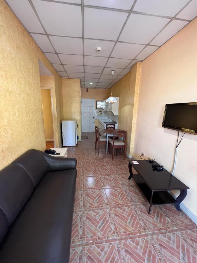 Golden Belle Apartelle And Suites Davao City Buitenkant foto