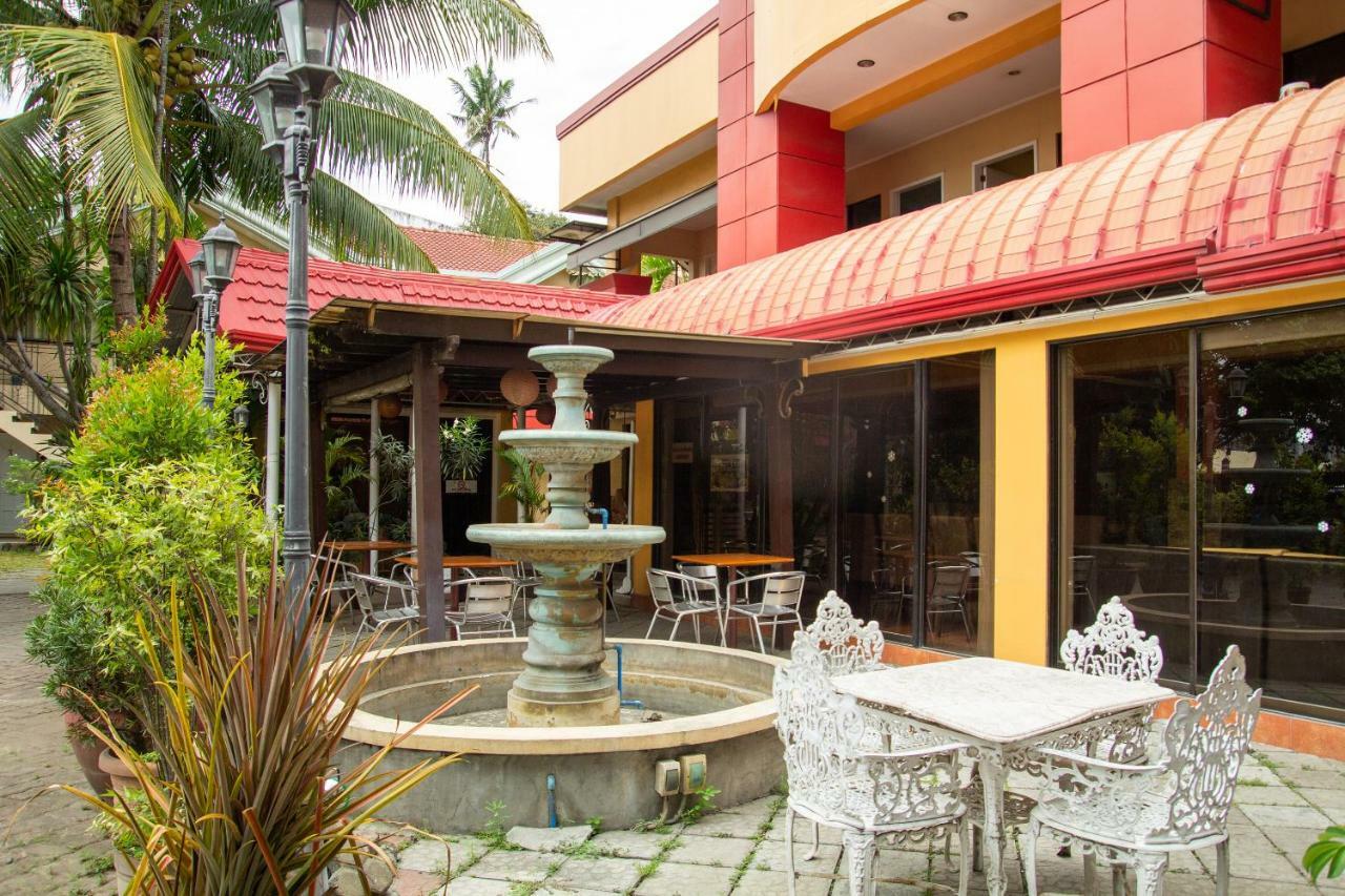 Golden Belle Apartelle And Suites Davao City Buitenkant foto