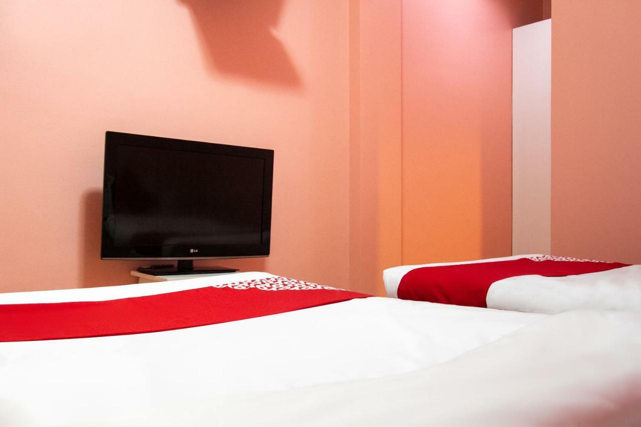 Golden Belle Apartelle And Suites Davao City Buitenkant foto